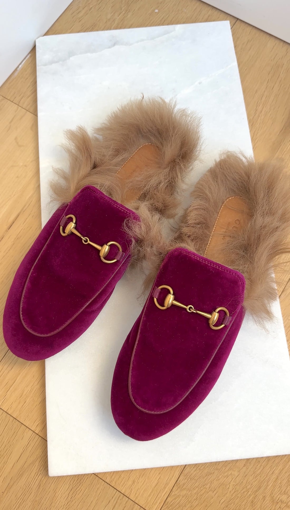 Gucci Magenta Purple Velvet Princetown Slippers Fur Lined - 37