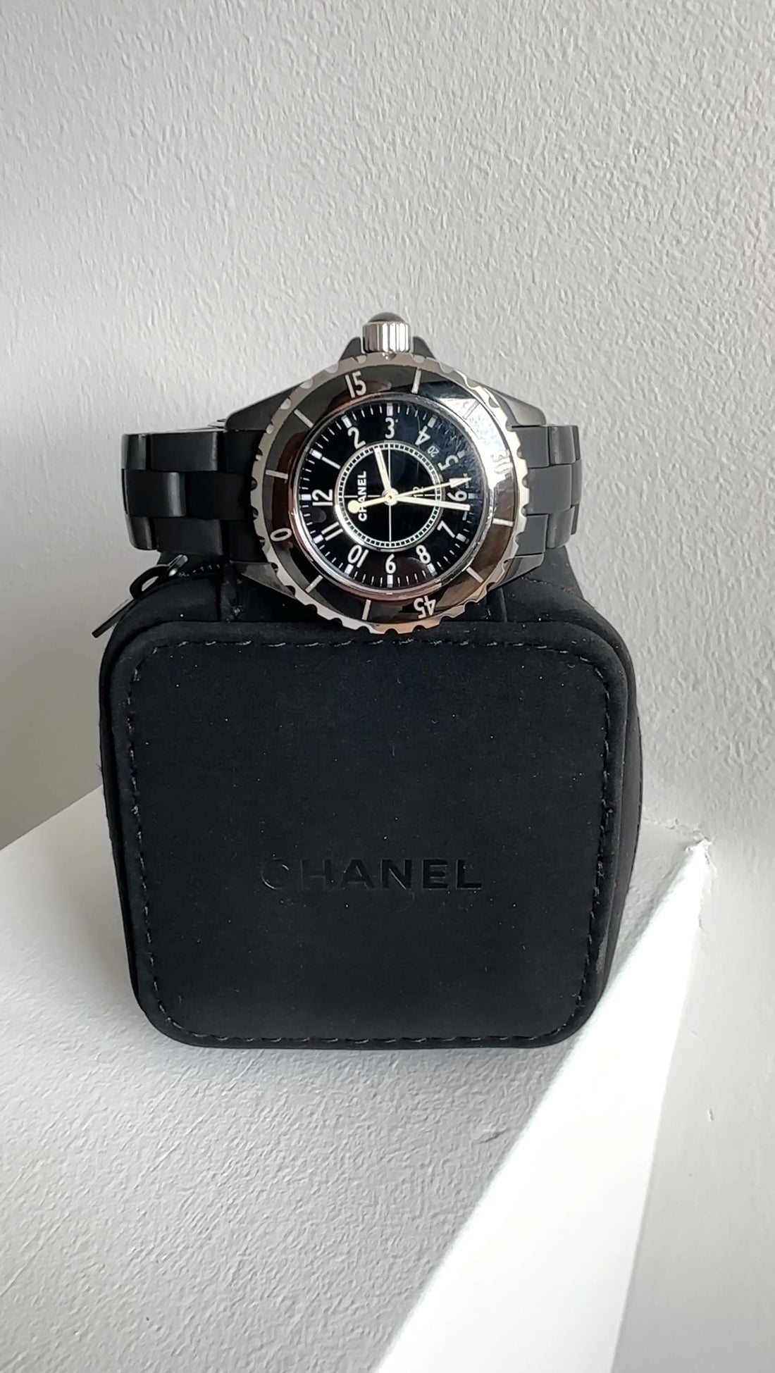 Chanel J12 Black Ceramic and Rubber 33mm Wrist Watch H0681