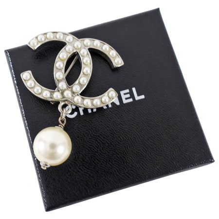 Chanel 00V Silvertone CC Faux Pearl Drop Brooch