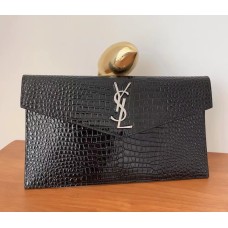 Saint Laurent Uptown pouch in grain de poudre leather YSL565739-KB-black