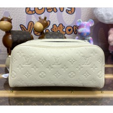 Louis Vuitton Dopp Kit M59478-cream